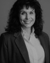 Karen K Akiens